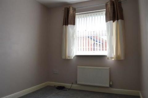 3 bedroom link detached house to rent, Barker Street, Crewe, CW2