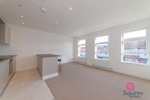 Squires Lane, London, N3