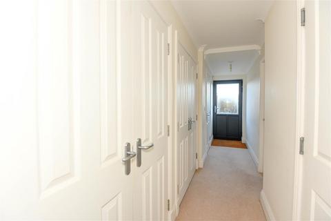4 bedroom townhouse for sale, Waterside Mews, Trowbridge