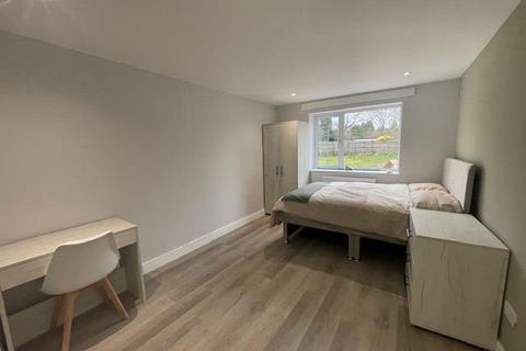 undefined, Room 8,  Buckingham Road,  OX26