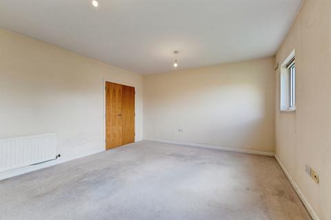 2 bedroom flat for sale, West Cotton Close, Northampton