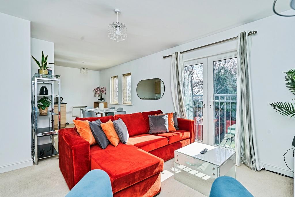 Apartment in Walsall, Streetly - View 4