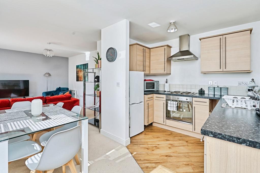 Apartment in Walsall, Streetly - More