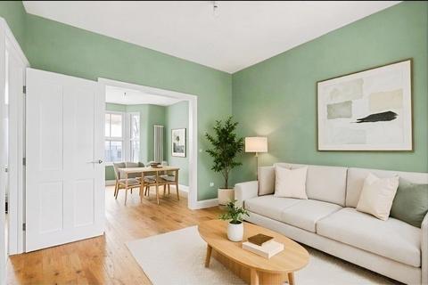 3 bedroom terraced house for sale, Chichester Road, London E11 3LH