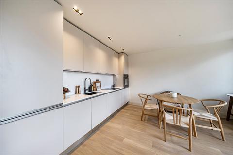 2 bedroom apartment for sale, Creswick Road, London