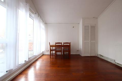 undefined, Sadler Close, Mitcham, CR4