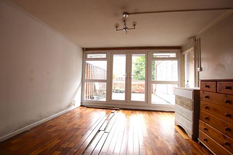 undefined, Sadler Close, Mitcham, CR4