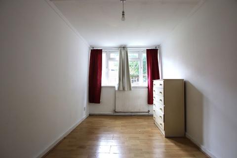 undefined, Sadler Close, Mitcham, CR4