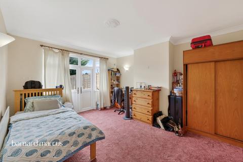 3 bedroom semi-detached house for sale, Chase Road, Epsom