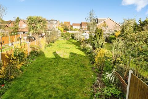 4 bedroom link detached house for sale, Candover Road, Hornchurch, RM12