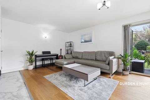 2 bedroom apartment for sale, New Wanstead, London E11