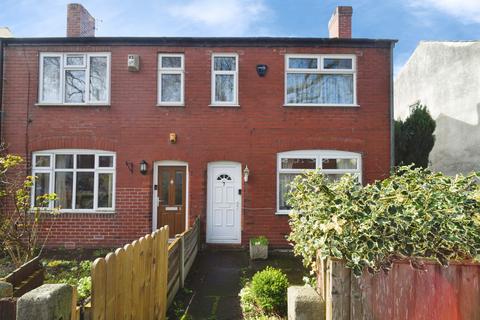 2 bedroom semi-detached house for sale, Albert Avenue, Manchester, M28