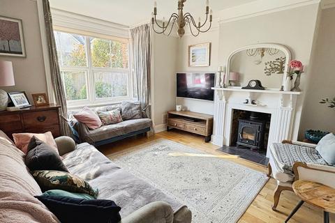 4 bedroom semi-detached house for sale, The Avenue, Totland Bay, Isle of Wight