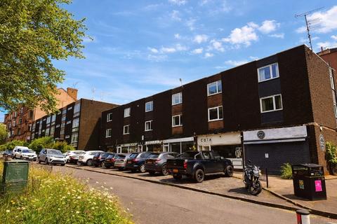 2 bedroom terraced house to rent, Clarence Drive, Glasgow G12