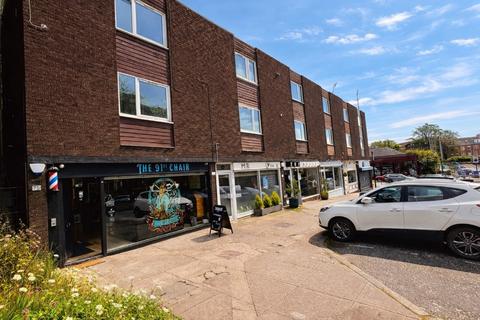 2 bedroom terraced house to rent, Clarence Drive, Glasgow G12