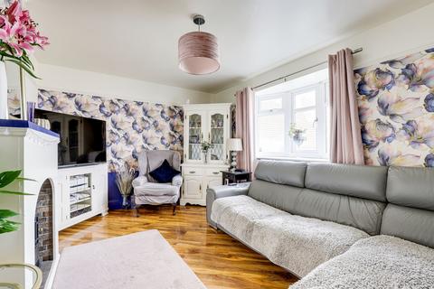 4 bedroom detached bungalow for sale, Freda Avenue, Nottingham NG4