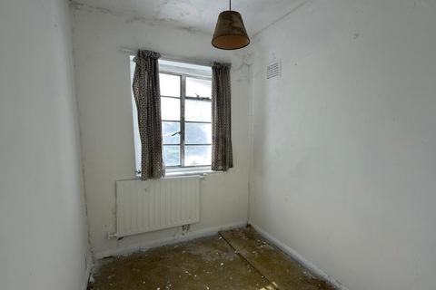 3 bedroom semi-detached house for sale, 4 Berkshire Way, Mitcham, Surrey, CR4 1QT