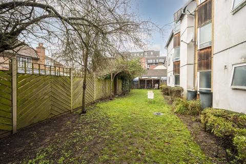 2 bedroom flat for sale, Nelson Grove Road, South Wimbledon, London, SW19