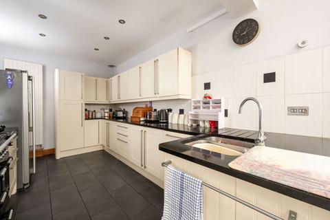 5 bedroom detached house for sale, Goldington Road, Bedford MK40