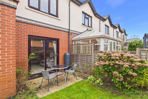 undefined, Barnwood Road, Gloucester, Gloucestershire, GL4