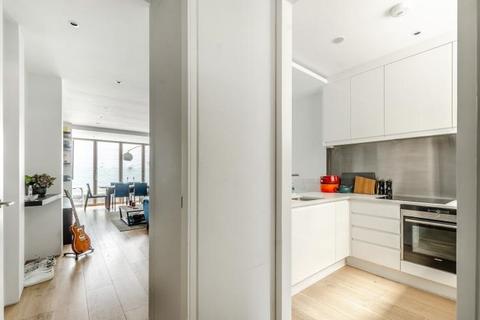 2 bedroom flat for sale, Gosfield Street, London, W1W