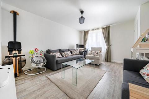 3 bedroom semi-detached house for sale, Blackbird Gardens, Langford, SG18