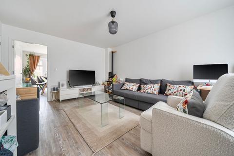 3 bedroom semi-detached house for sale, Blackbird Gardens, Langford, SG18