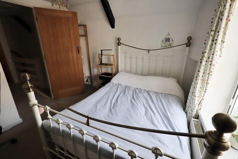 2 bedroom terraced house for sale, St Thomas Street, Wells