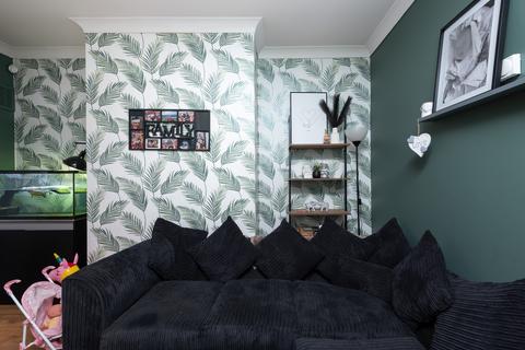 2 bedroom semi-detached house for sale, Grantley Grove, Hull HU9