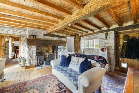 3 bedroom cottage for sale, Church Lane, Woolstone