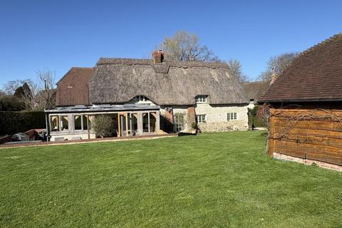 3 bedroom cottage for sale, Church Lane, Woolstone