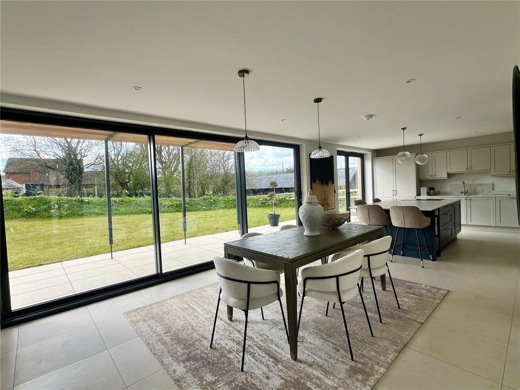 Plot 5 Kitchen/Diner