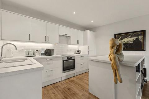 2 bedroom flat for sale, Warwick Road, Stratford-Upon-Avon CV37