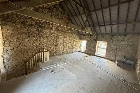 undefined, Cwrtnewydd, Llanybydder