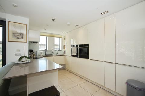 3 bedroom apartment for sale, Severn Quay, Chepstow