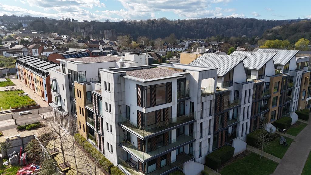 3 bedroom apartment for sale