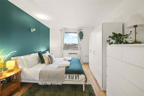 2 bedroom flat to rent, Deals Gateway, Lewisham