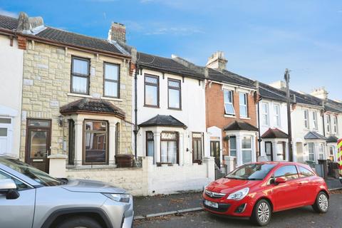 3 bedroom terraced house for sale, Cecil Avenue, ROCHESTER, Kent, ME2