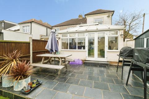undefined, Heaton Way, Romford, RM3