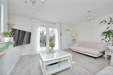 3 bedroom terraced house for sale, Vale Green, NORWICH