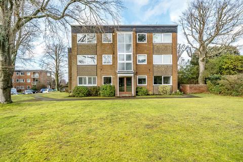1 bedroom flat for sale, Rossiter Lodge, Rosetrees, Guildford, GU1