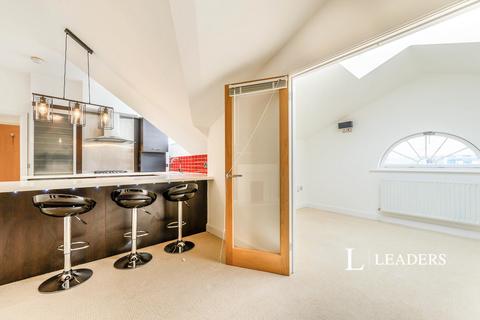 2 bedroom flat to rent, The Vulcan, Gunwharf Quays, PO1