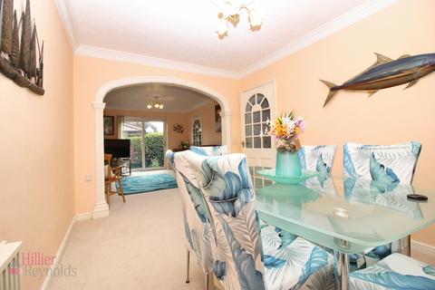 2 bedroom end of terrace house for sale, Courtyard Gardens, Wrotham TN15