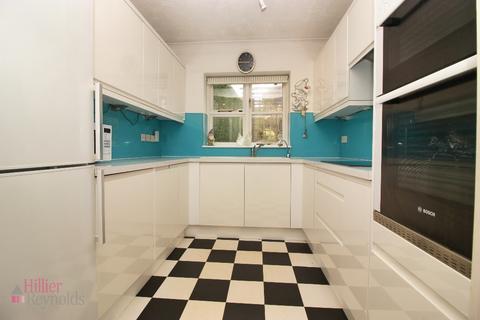 2 bedroom end of terrace house for sale, Courtyard Gardens, Wrotham TN15