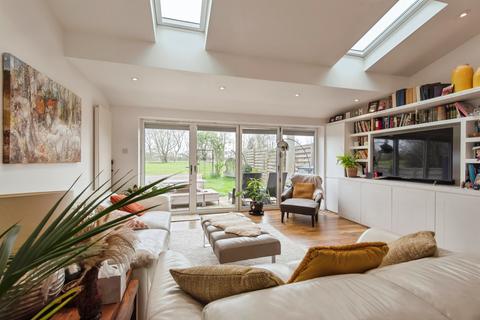 3 bedroom semi-detached house for sale, Pigeons Close, Thriplow, Royston