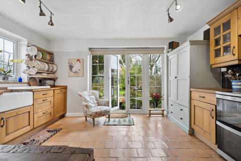 3 bedroom semi-detached house for sale, The Parkway, Iver SL0