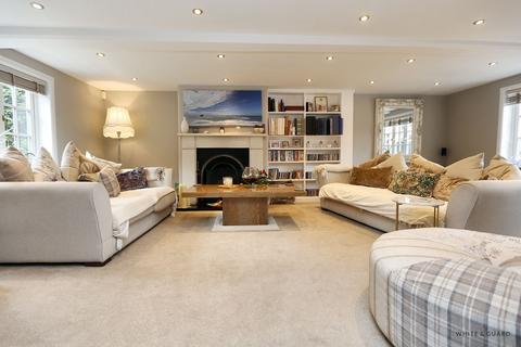 5 bedroom farm house for sale, Botley Road, Southampton SO32