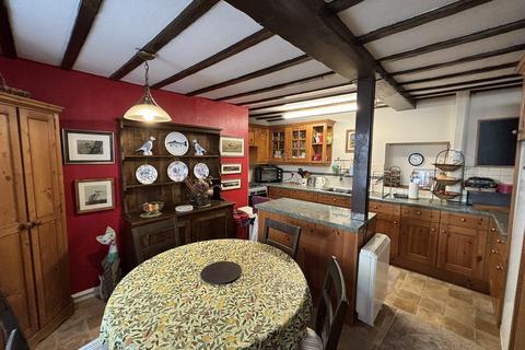3 bedroom terraced house for sale, Church Street, Llandeilo, Carmarthenshire.