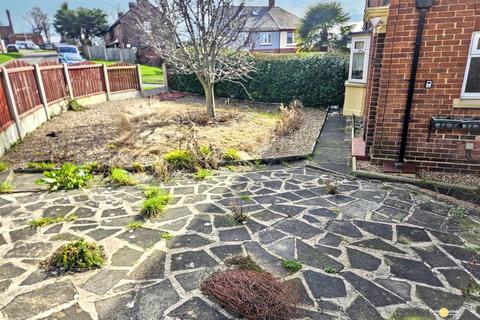 3 bedroom semi-detached house for sale, Eskdale Road, Wakefield WF2