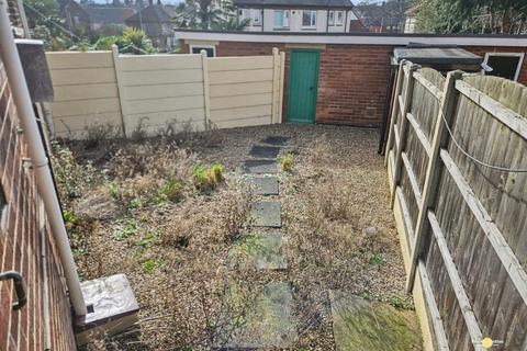 3 bedroom semi-detached house for sale, Eskdale Road, Wakefield WF2